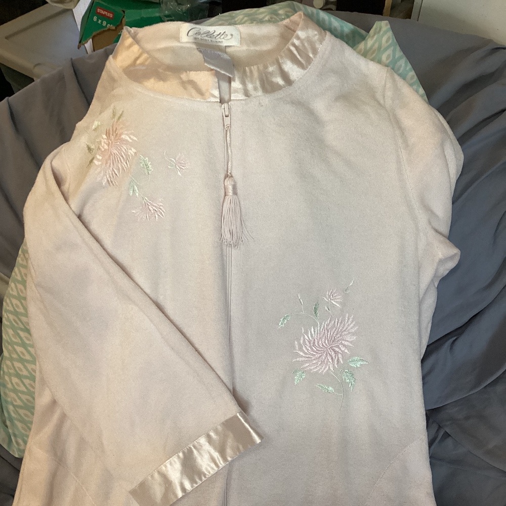 Vintage Collette by miss Elaine zip up terry nightgown